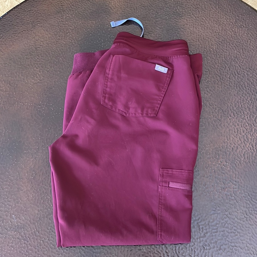 Maroon Figs Zamora joggers MP